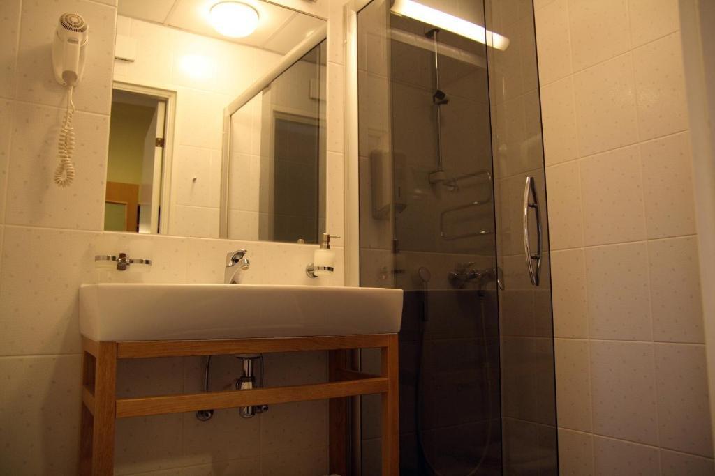 Barclay Hotel Tartu Esterno foto