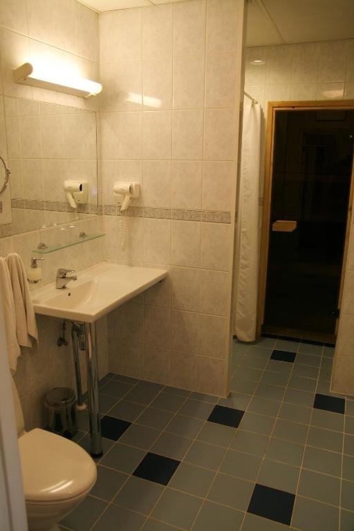 Barclay Hotel Tartu Esterno foto