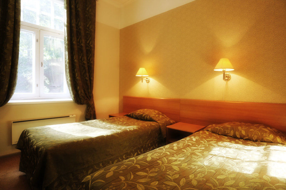 Barclay Hotel Tartu Esterno foto