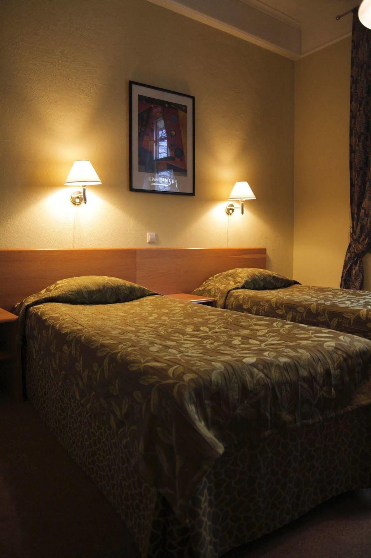 Barclay Hotel Tartu Esterno foto