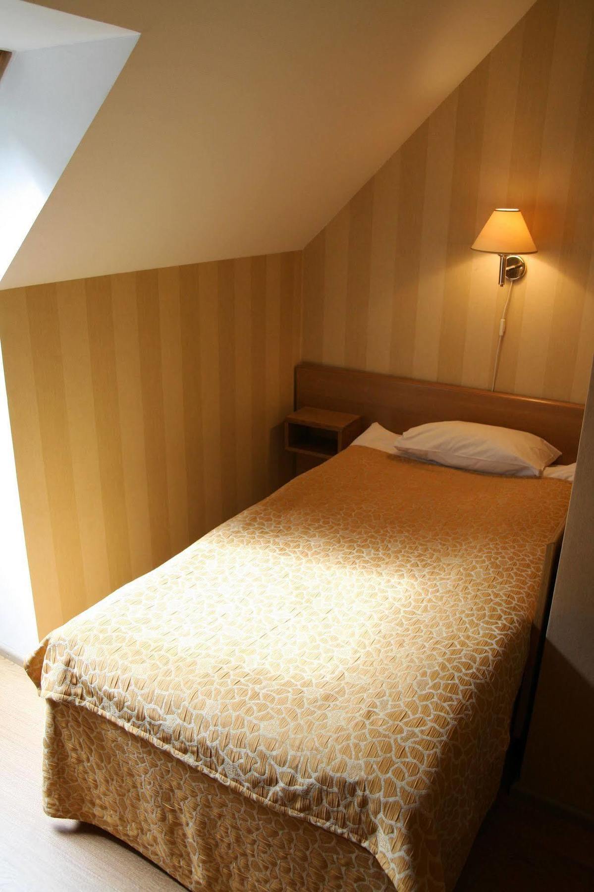 Barclay Hotel Tartu Esterno foto