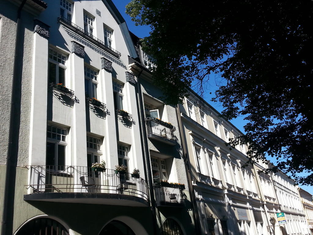 Barclay Hotel Tartu Esterno foto