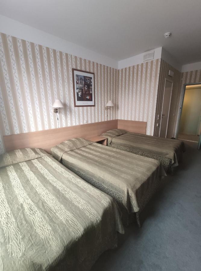 Barclay Hotel Tartu Esterno foto