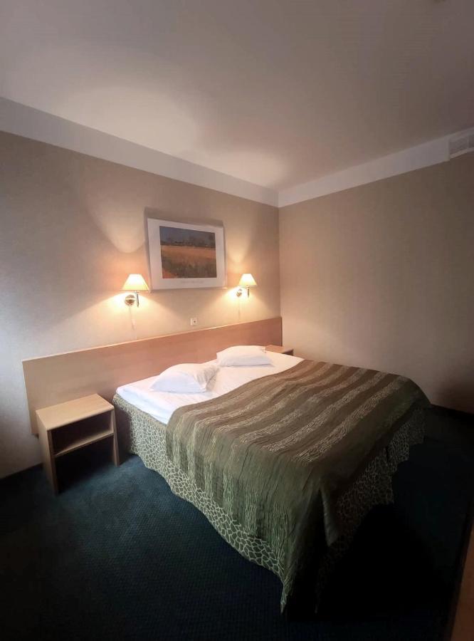 Barclay Hotel Tartu Esterno foto